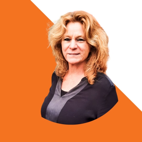 Esther van den  Bergh