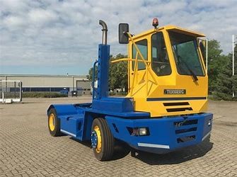 Terminal truck chauffeur