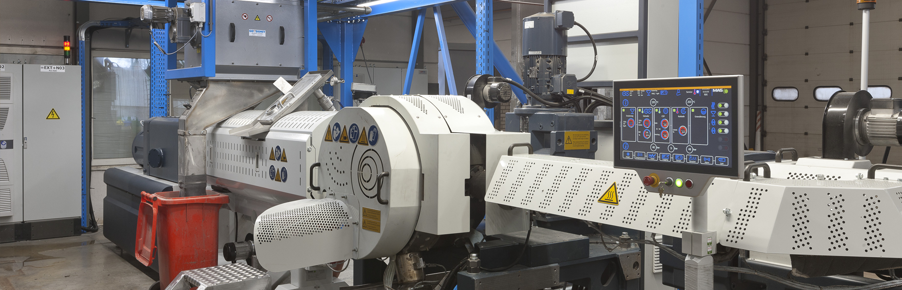 Angajat productie cu certificat de stivuitor